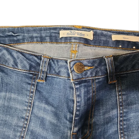 Stylish Wild Blue Flared Jeans. 34 Waist" Stretchy. - Picture 3 of 4